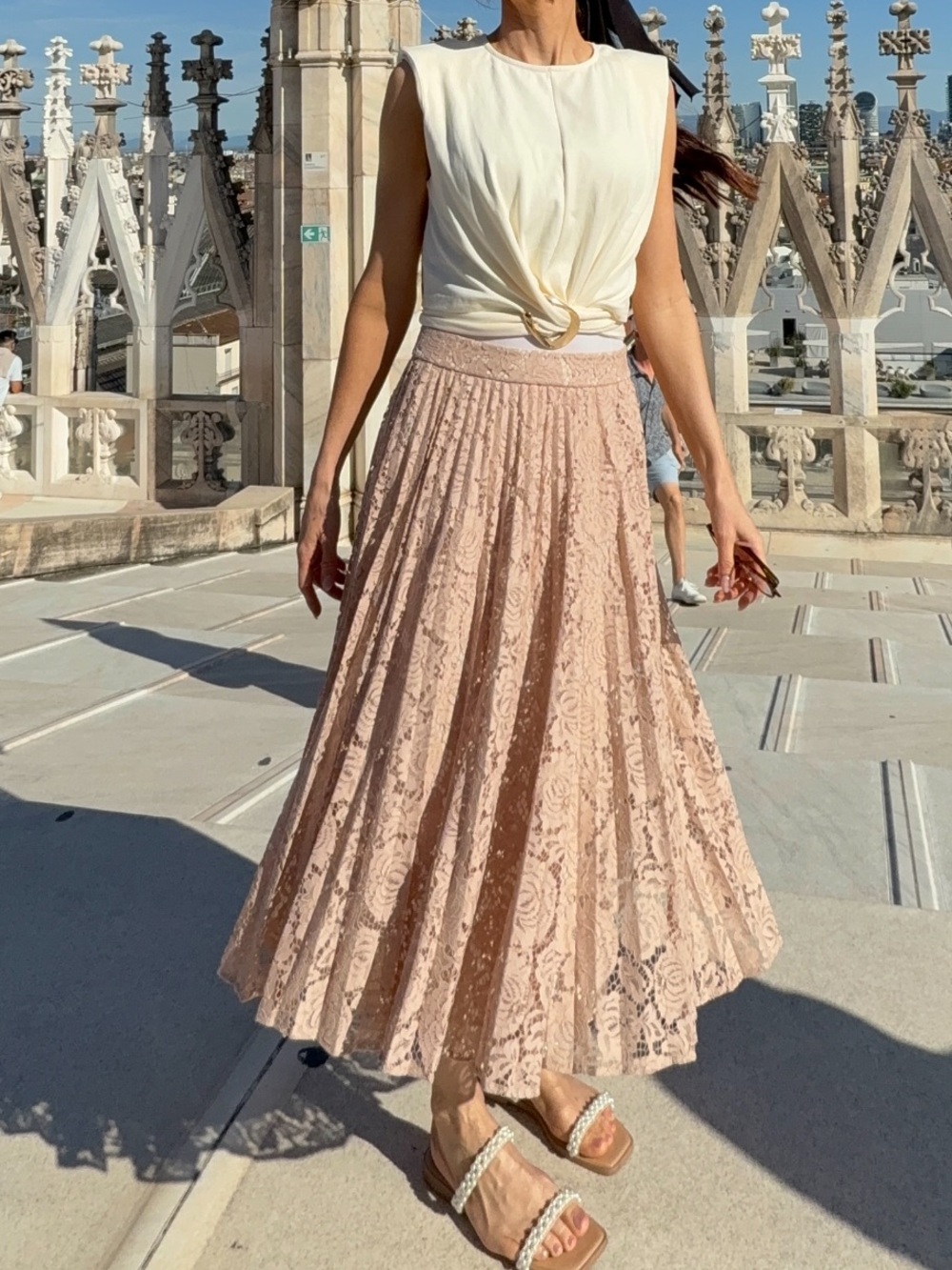 Kate Spade poppy nude pink lace midi skirt, flawless! Sz 4